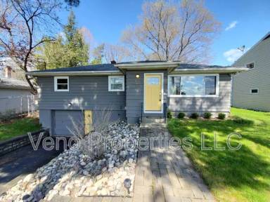 Main picture of 85 Forest Ave