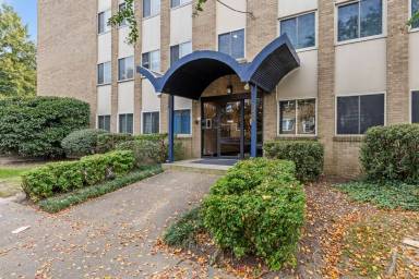Main picture of 1005 Woodrow Ave
