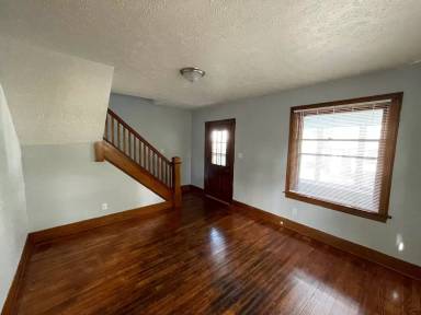 Main picture of 1008 Elwell Ct