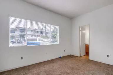 Main picture of 2207 Howard Ave