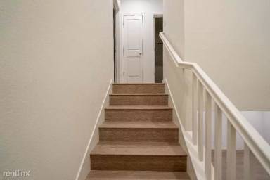 Main picture of 5526 Malibu Palm Ct