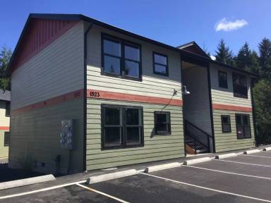 Main picture of 1533 SE Honeysuckle Loop