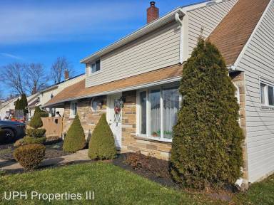 Main picture of 8 Great Oak Rd