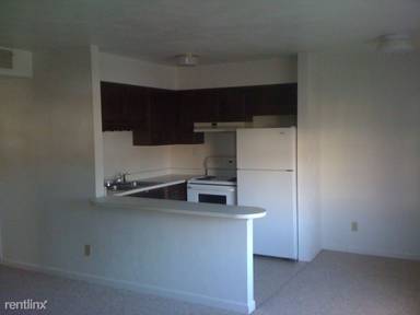 Main picture of 325 Ashlawn Dr