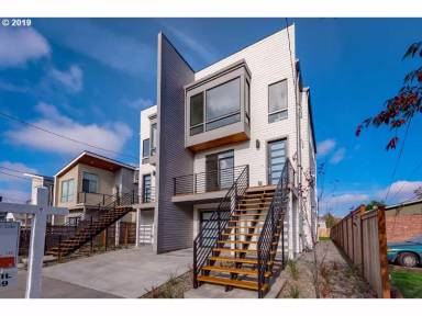 Main picture of 803 NE Jessup St