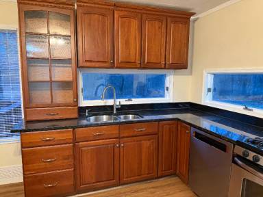 Main picture of 674 Heyer Mill Rd