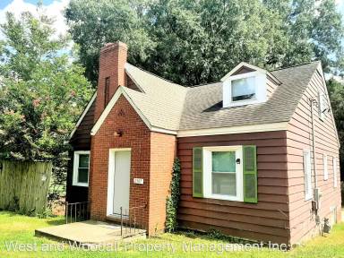 Main picture of 2507 Chapel Hill Rd
