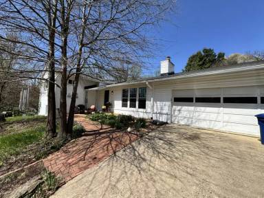 Main picture of 3452 Quaker Ct