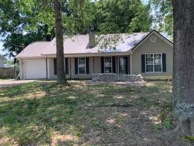 Main picture of 1502 Elizabeth Dr SW