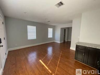 Main picture of 131 Hahlo St