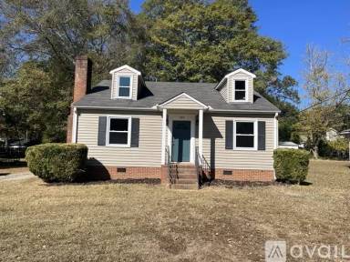 Main picture of 304 Oak Dr