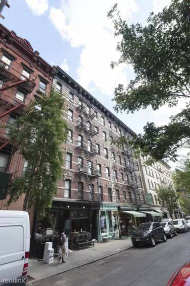 Main picture of 137 Sullivan St