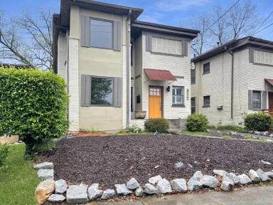 Main picture of 588 Parkway Dr NE
