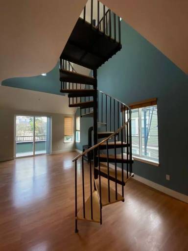 Main picture of 4032 Stone Way N