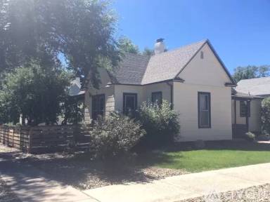 Main picture of 421 E Dale St
