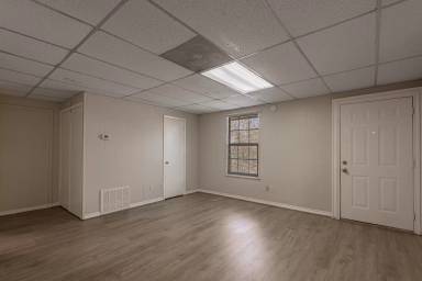 Main picture of 626 University Ave