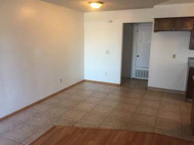 Main picture of 2414 W Whitendale Ave