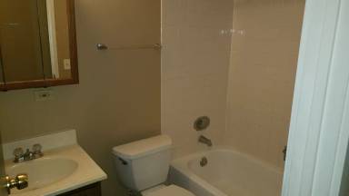 Main picture of 702 W Ivanhoe Ln