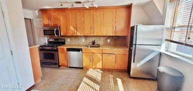 Main picture of 2337 33rd Ave