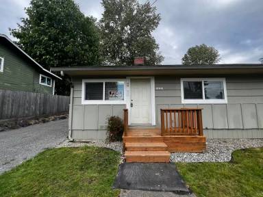 Main picture of 1408 Index Ave NE