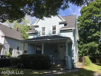 Main picture of 202 Garfield St