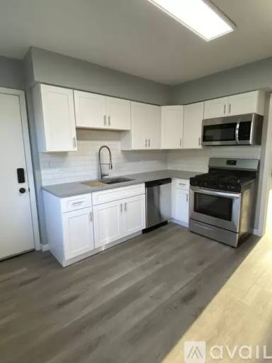 Main picture of 42 E 58th St