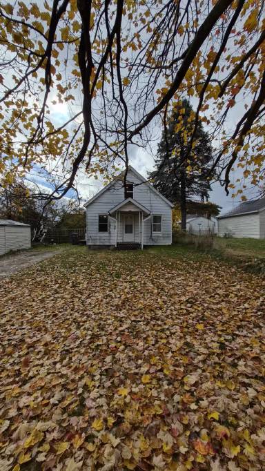 Main picture of 855 Detroit Ave