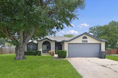 Main picture of 2210 Fieldstone Dr