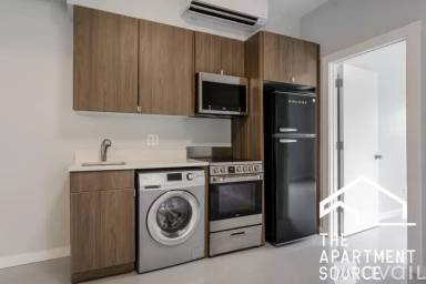 Main picture of 4700 N Racine Ave