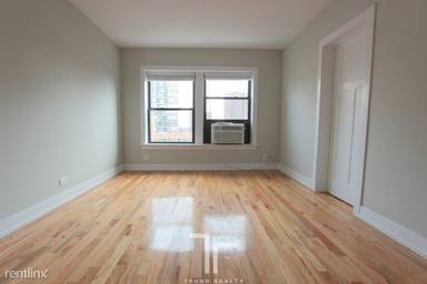 Main picture of 550 W Arlington Pl Apartments