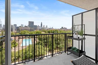 Main picture of 159 N Ashland Ave