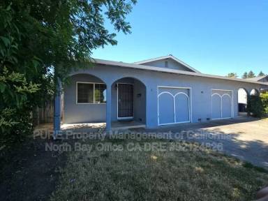 Main picture of 155 Oak Manor Ct