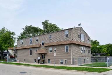 Main picture of 4001 Prairie Ave