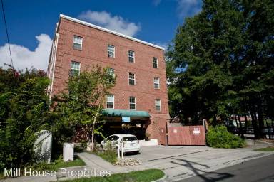 Main picture of 110 S Roberson St