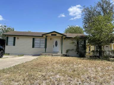 Main picture of 516 W Avenue D