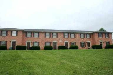 Main picture of 224 CALUMET DR - P2 - 2