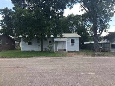 Main picture of 216 Main St