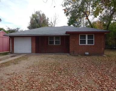 Main picture of 1356 Elmira St