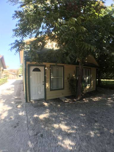 Main picture of 5603 1/2 Joe Sayers Ave