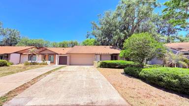 Main picture of 124 Clear Lake Cir