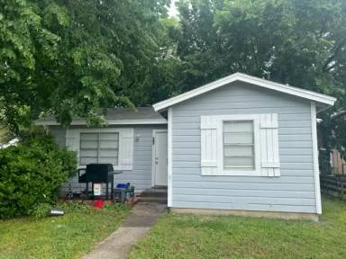 Main picture of 118 West Sears Street; Denison 75021 - 104