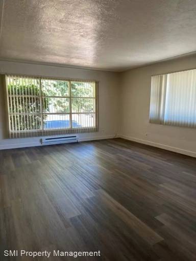 Main picture of 1720 Mill St SE