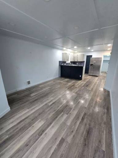 Main picture of 1130 E 2nd St