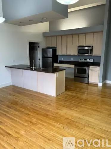 Main picture of 501 S Main St