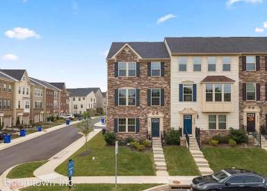 Main picture of 5930 Jefferson Commons Way