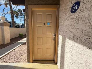 Main picture of 2987 Juniper Hills Blvd