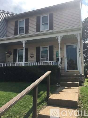 Main picture of 554 Nicholas Ave