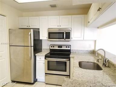 Main picture of 2815 Grande Pkwy