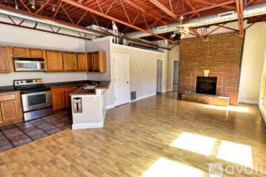 Main picture of 252 S Florissant Rd