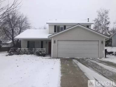 Main picture of 1905 NW Valhalla Dr